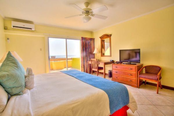 Cara Suites Hotel and Conference Centre (Claxton Bay)
